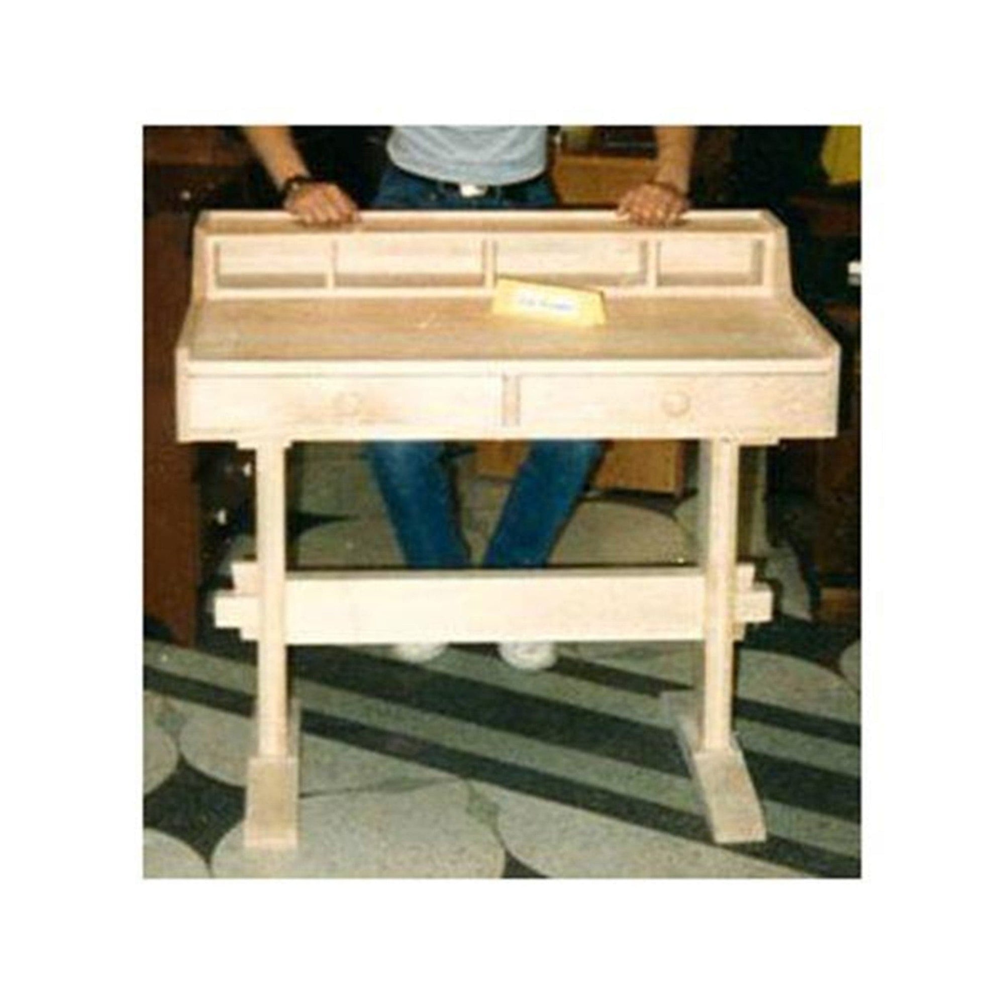 Woodworking Project Paper Plan to Build Trestle Writing Desk alt 0