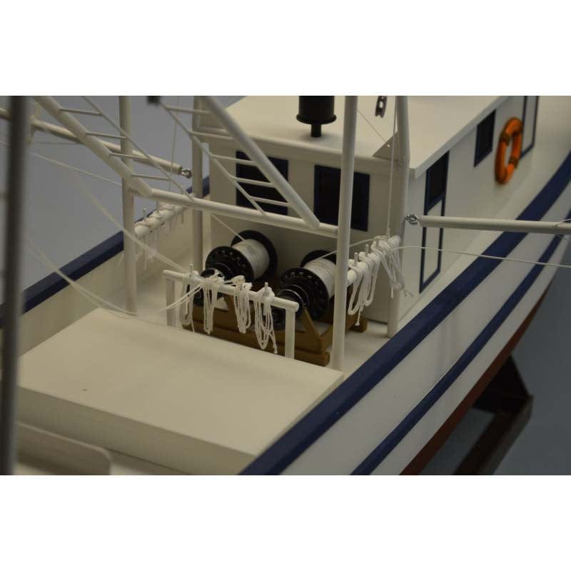 Rusty The Shrimp Boat Model Kit alt 0