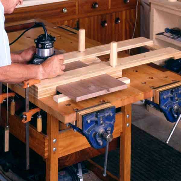 Woodworking Project Paper Plan to Build Right-On Dado Jig alt 0