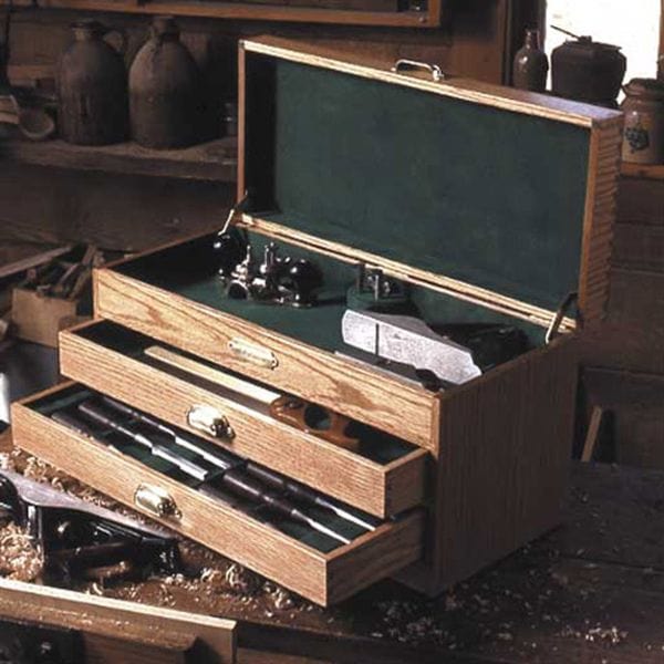 Woodworking Project Paper Plan to Build Woodworkers Tool Chest alt 0