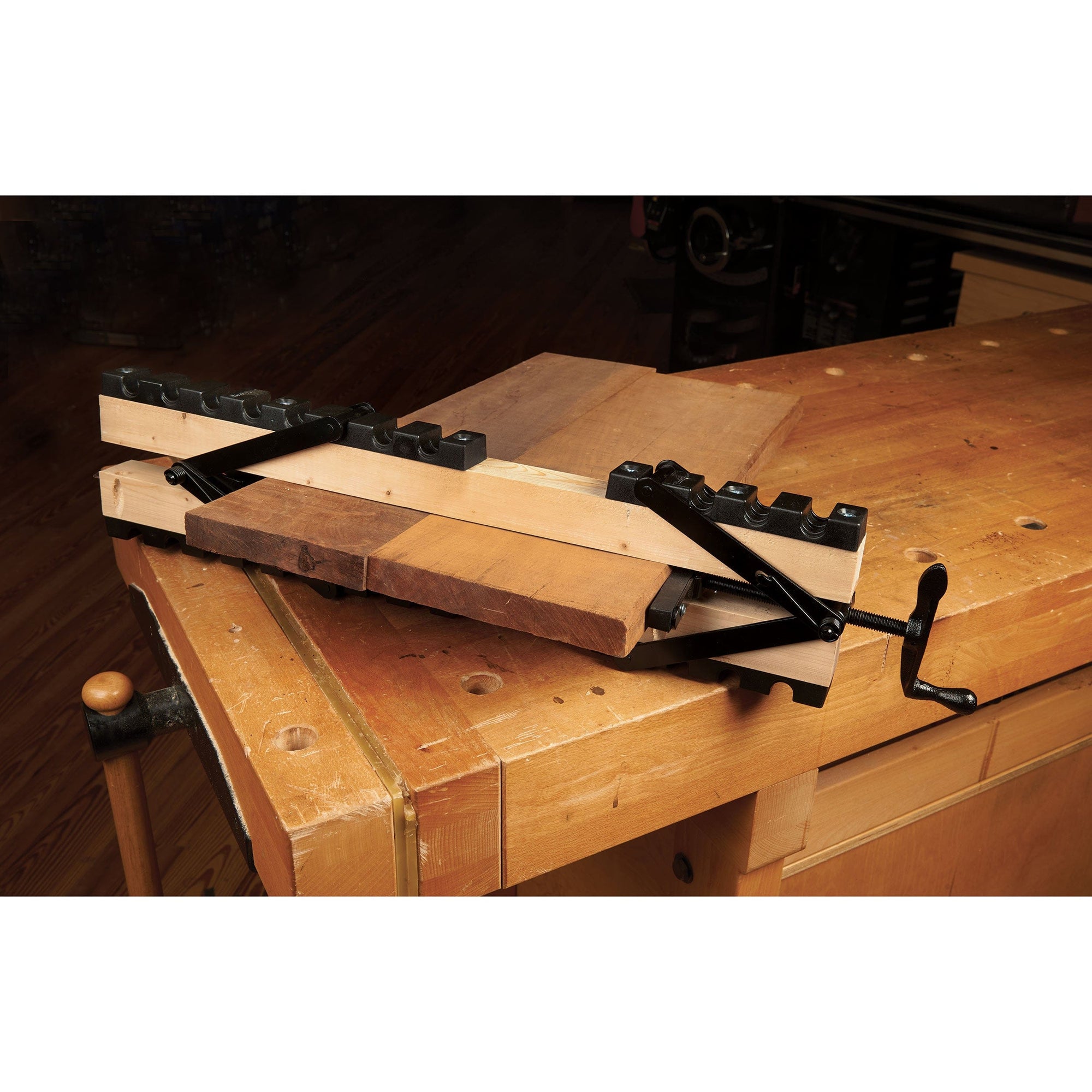 4-Way Pressure Clamping System