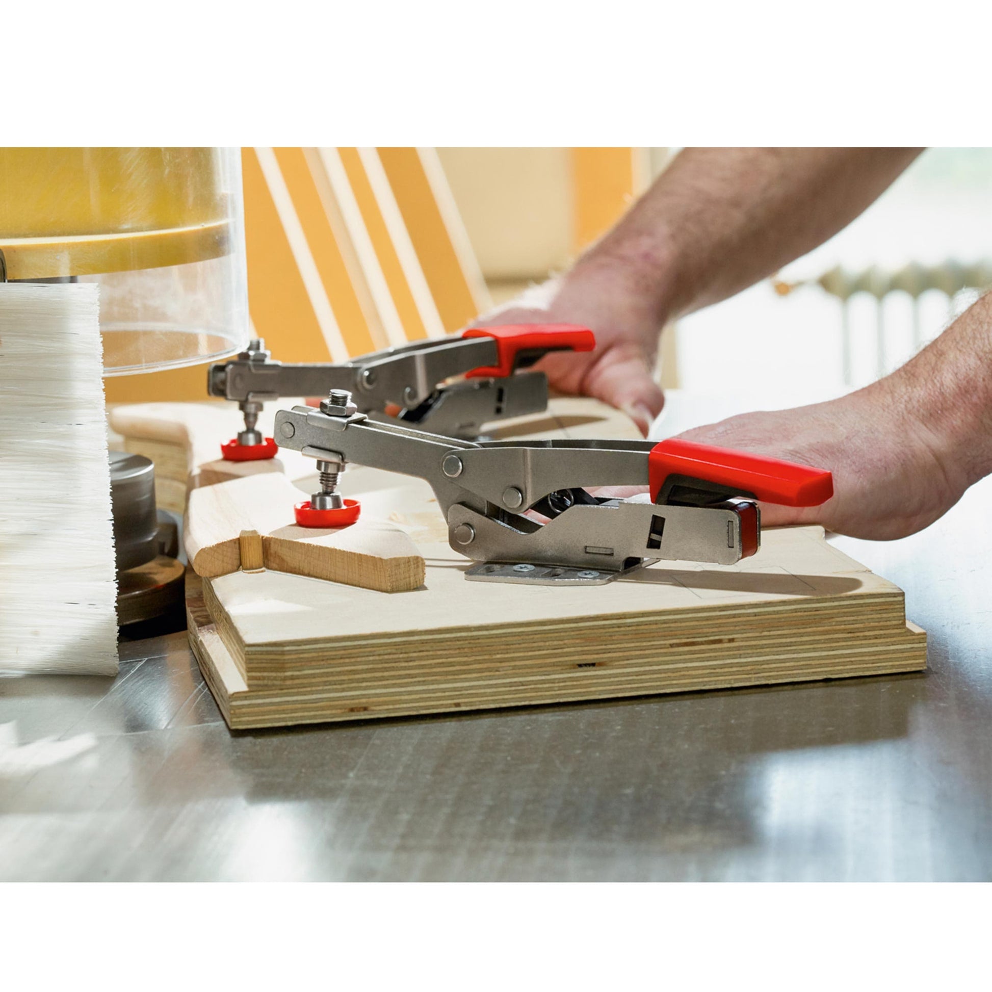 Auto-Adjust Horizontal Toggle Clamp - Low alt 0