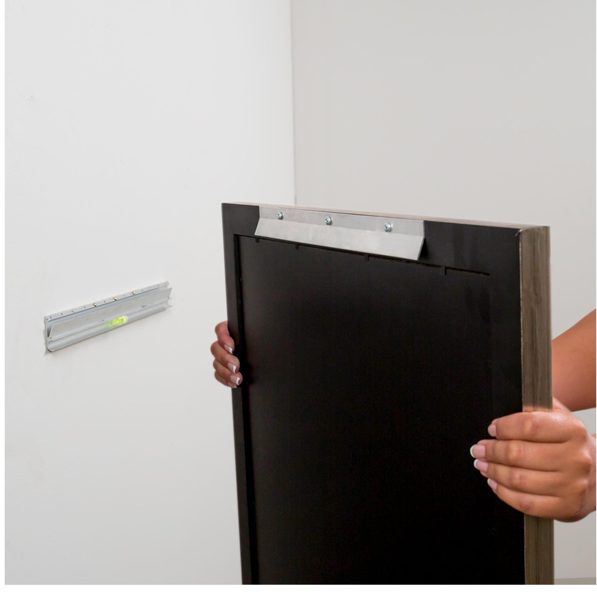 Wallsaver Hanging Kit 6" alt 0