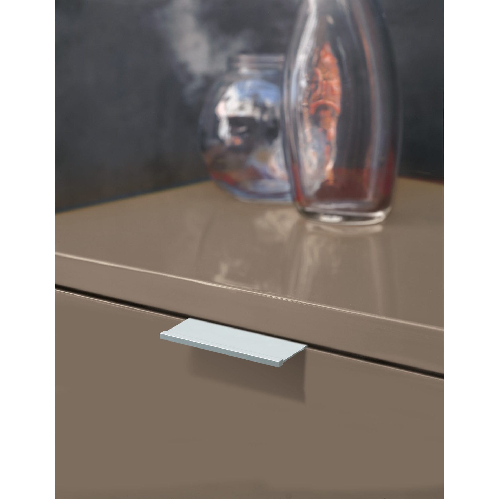 Contemporary Edge Pull, 1-31/32" Center-to-Center, Aluminum alt 0