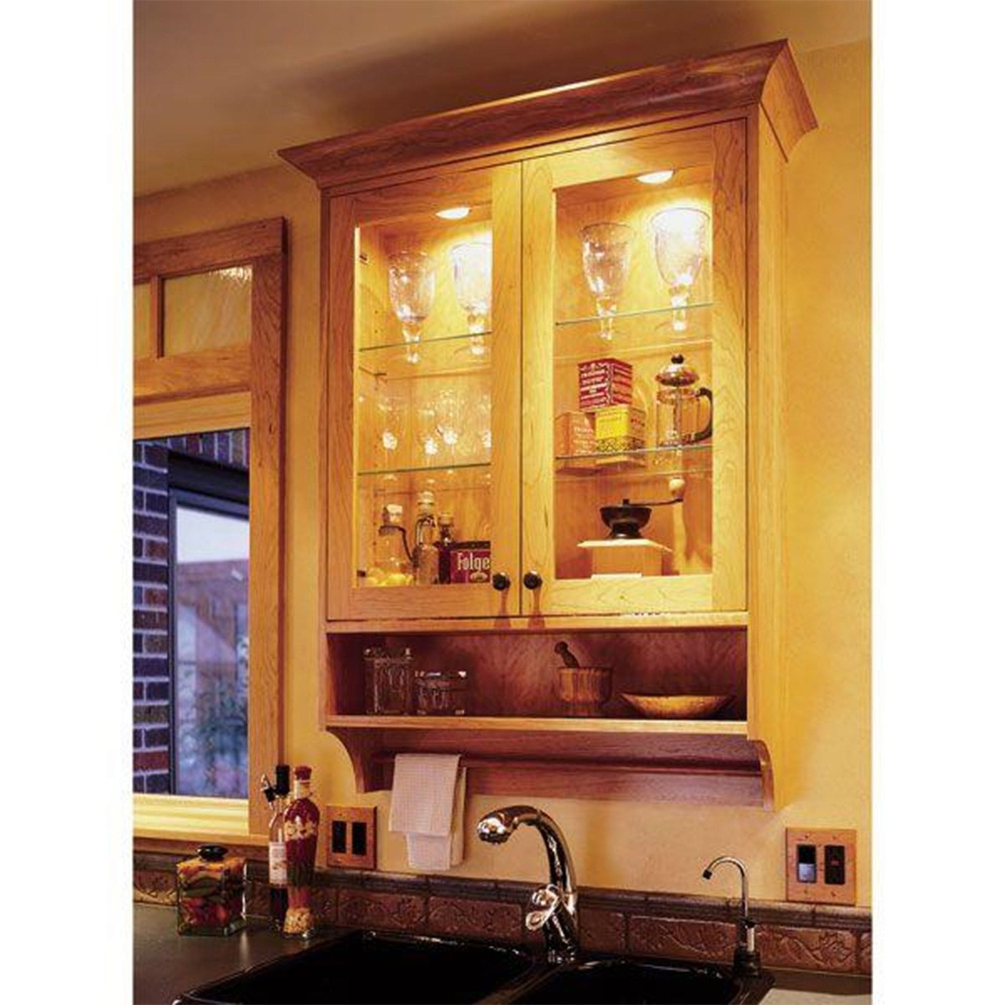 Downloadable Woodworking Project Plan to Build Adaptive Display Cabinet alt 0