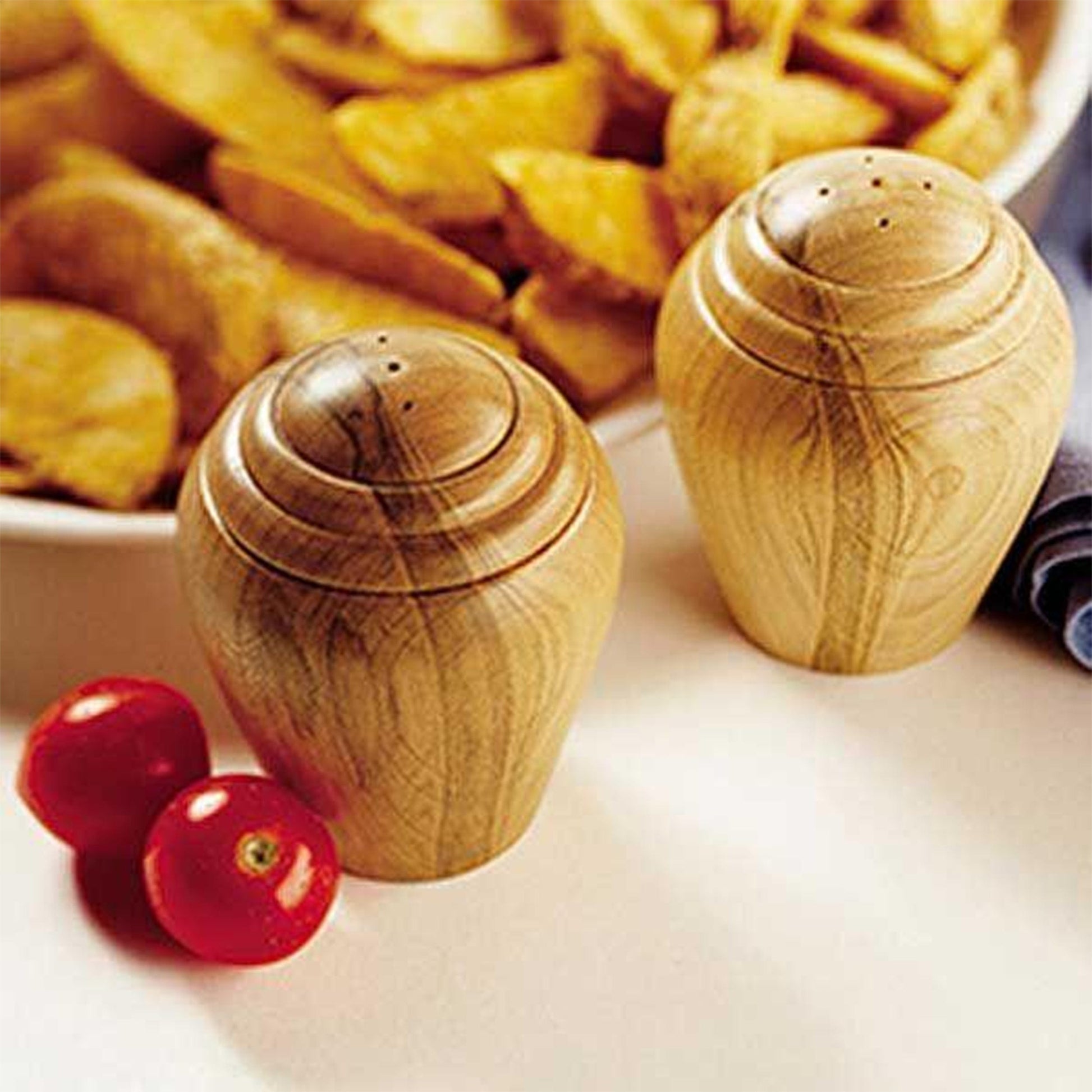 Downloadable Woodworking Project Plan to Build Turned Salt & Pepper Shakers alt 0